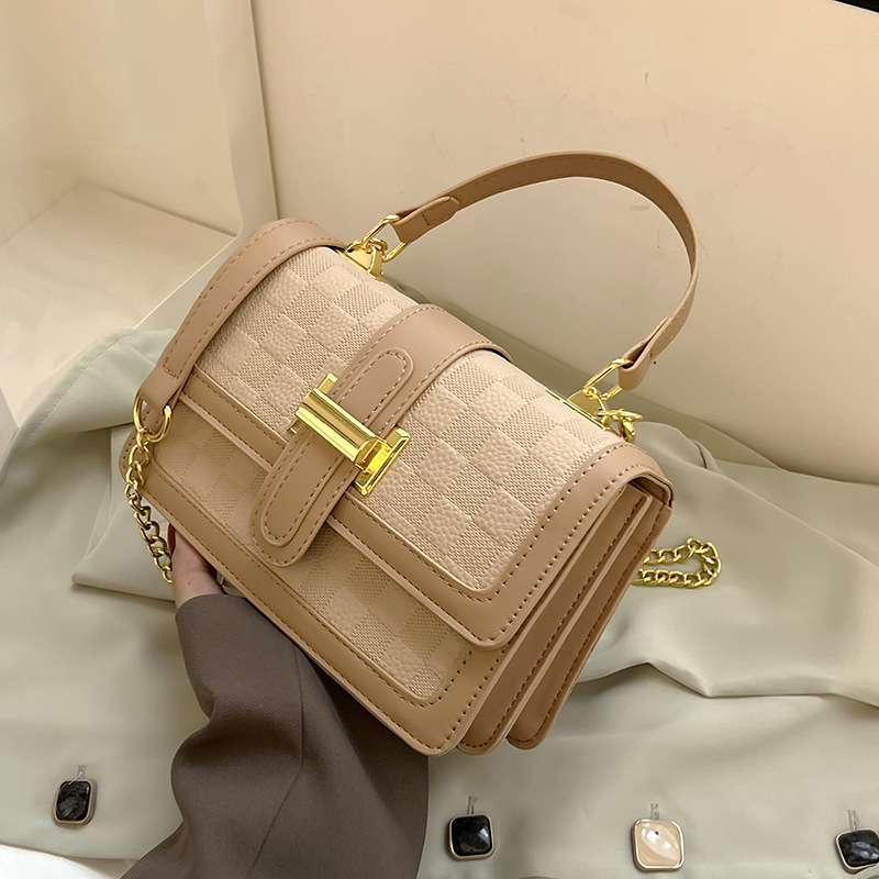 Spring women's shoulder bag chain crossbody bag 2024 fashion women's bag personality retro portable temperament small square bag