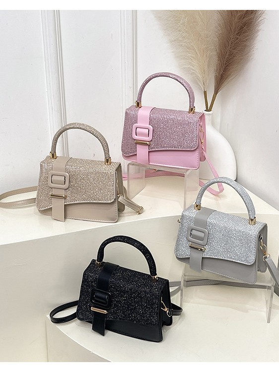 Handheld small square bag women's bag 2025 summer new fashion shoulder bag supports a large number of mixed wholesale crossbody bags